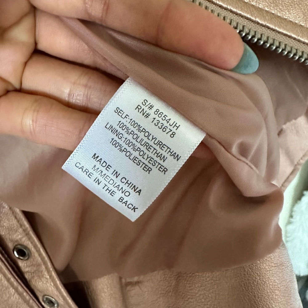 Pink leather jacket - Picture 2 of 4